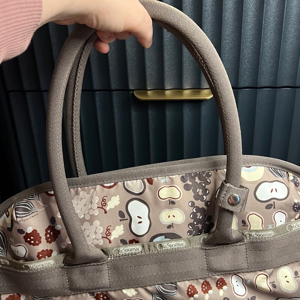 • - Picture 15 of 16